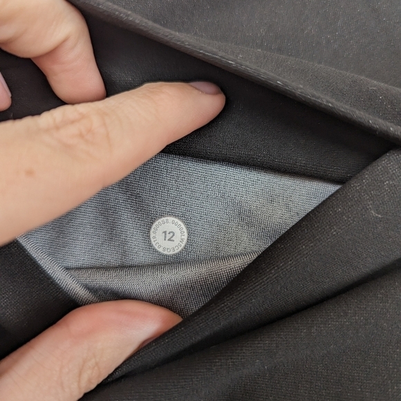 Lululemon Mapped Out High Rise Tight - Picture 4 of 4